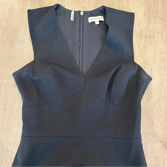 Rebecca Taylor Black Sleeveless V-Neck Dress Size 0 Concealed Zipper at Back - Picture 7 of 8